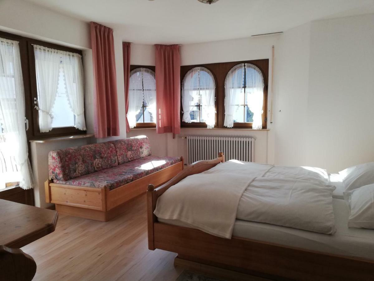 Gaestehaus Roessle Rötenbach Zewnętrze zdjęcie