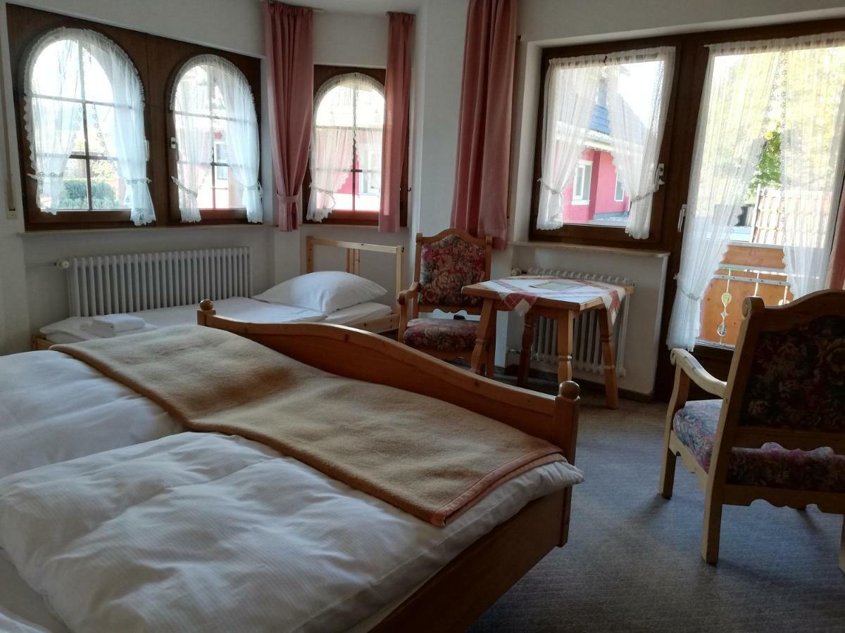 Gaestehaus Roessle Rötenbach Zewnętrze zdjęcie