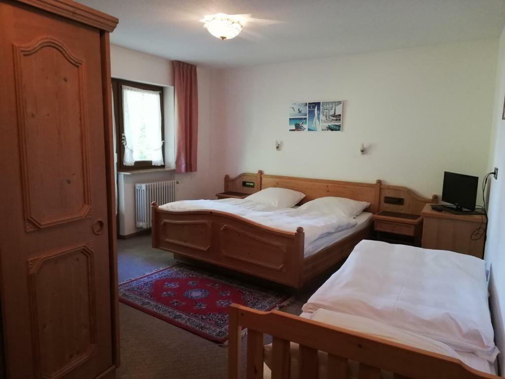Gaestehaus Roessle Rötenbach Zewnętrze zdjęcie