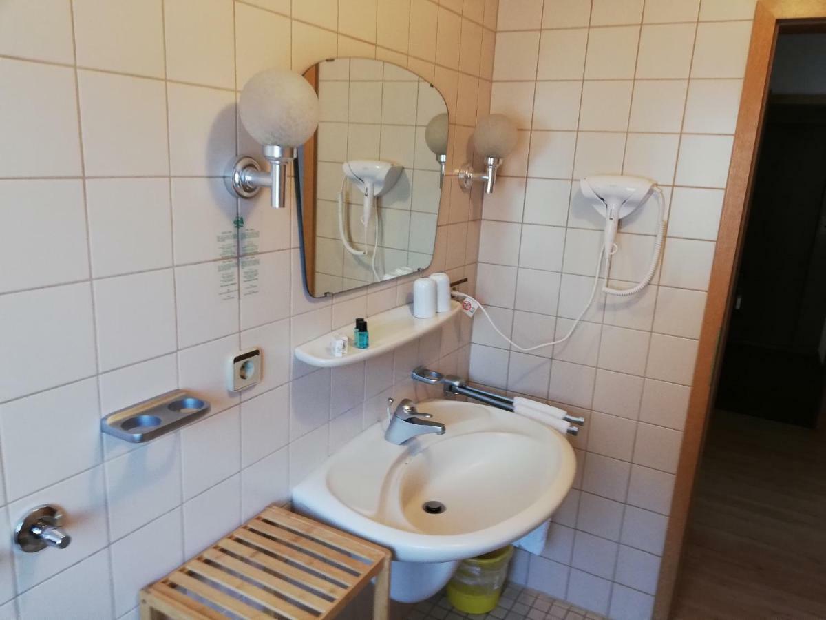 Gaestehaus Roessle Rötenbach Zewnętrze zdjęcie
