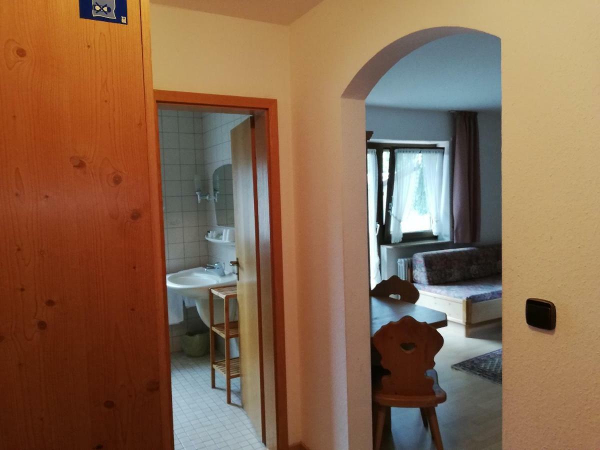Gaestehaus Roessle Rötenbach Zewnętrze zdjęcie